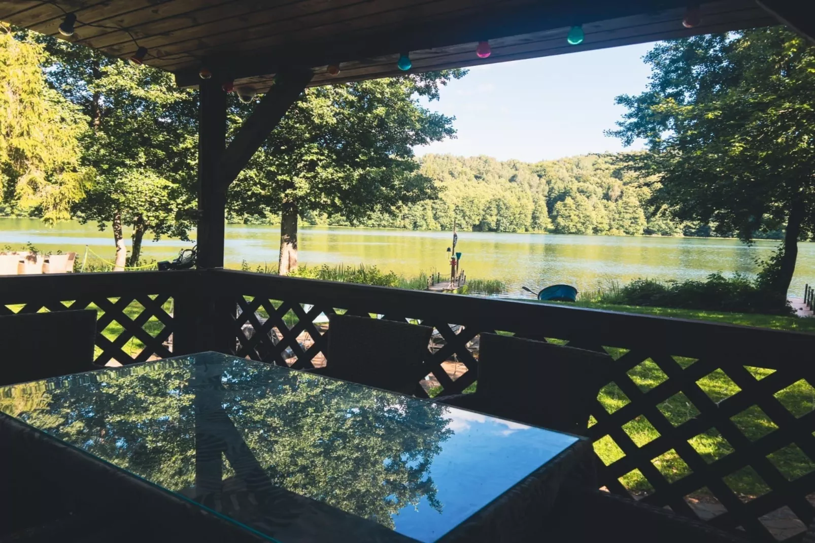 Dom w Starych Czaplach z domkiem na drzewie-Waterzicht