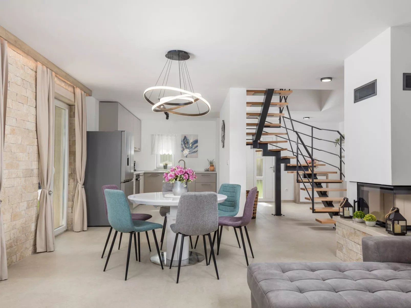 Romantische Villa mit Pool, umgeben von Natur - Image-tags.info