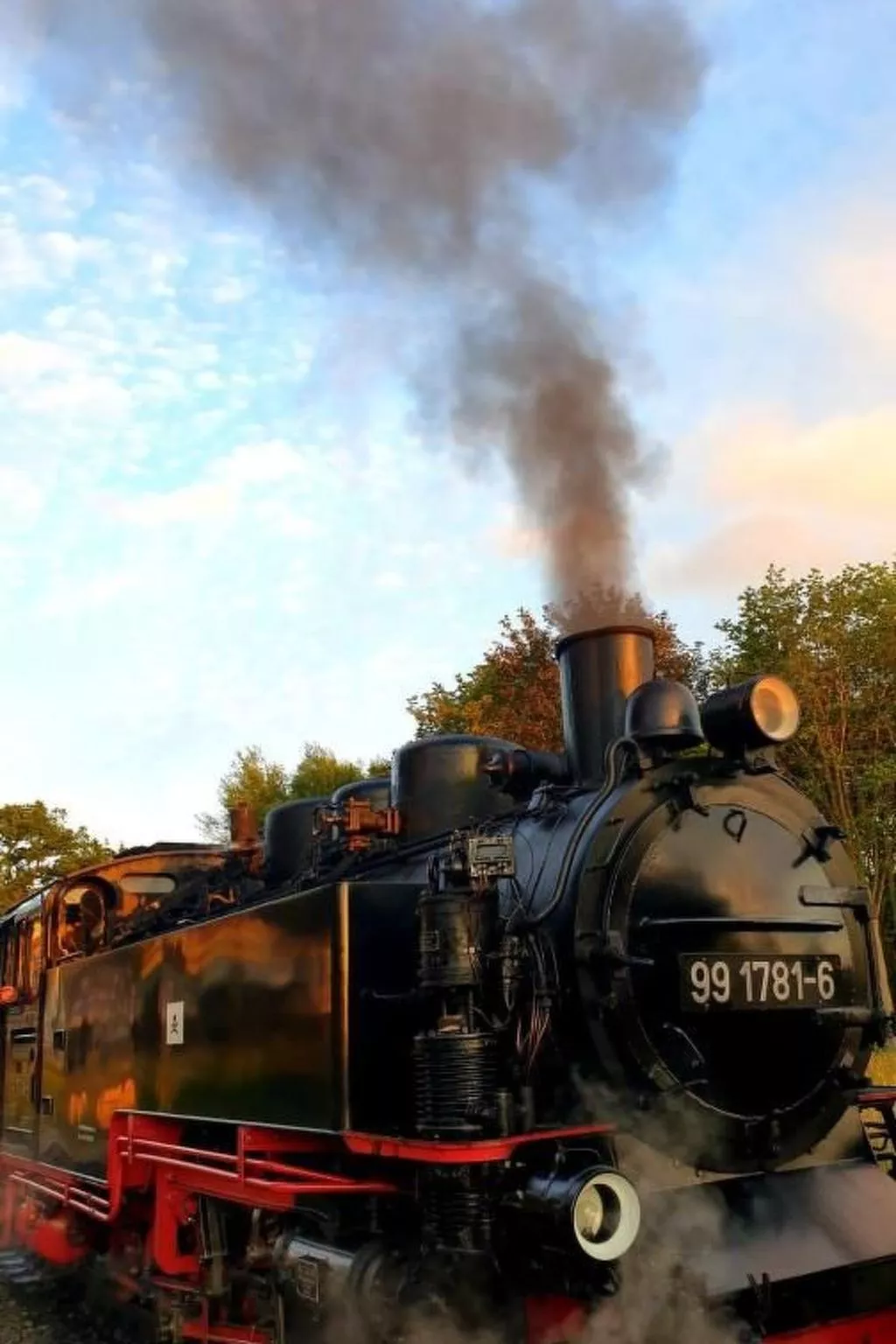 TRADITIONELLES REETDACHHAUS MIT SAUNA, KAMINOFEN UND PRIVATEM WASSERZUGANG - Image-tags.info