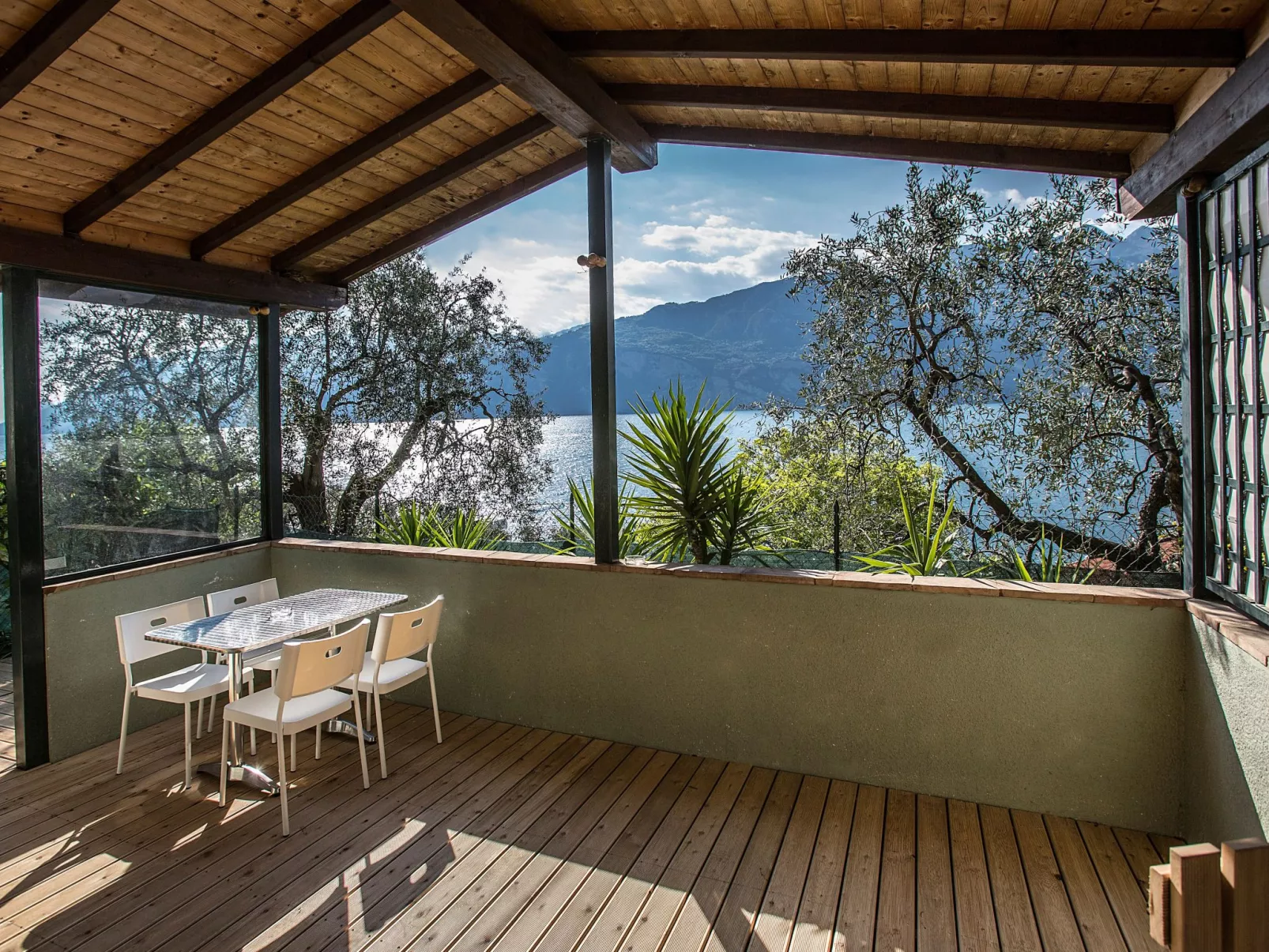 Zwei-Zimmer-Wohnung mit Seeblick, Grill und Gemeinschaftspool - Image-tags.info