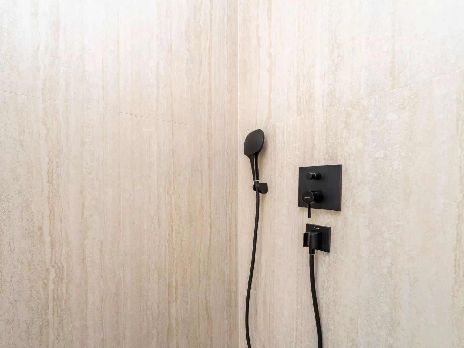 Vier-Schlafzimmer-Wohnung Dantela mit Tauchbecken - Binnen