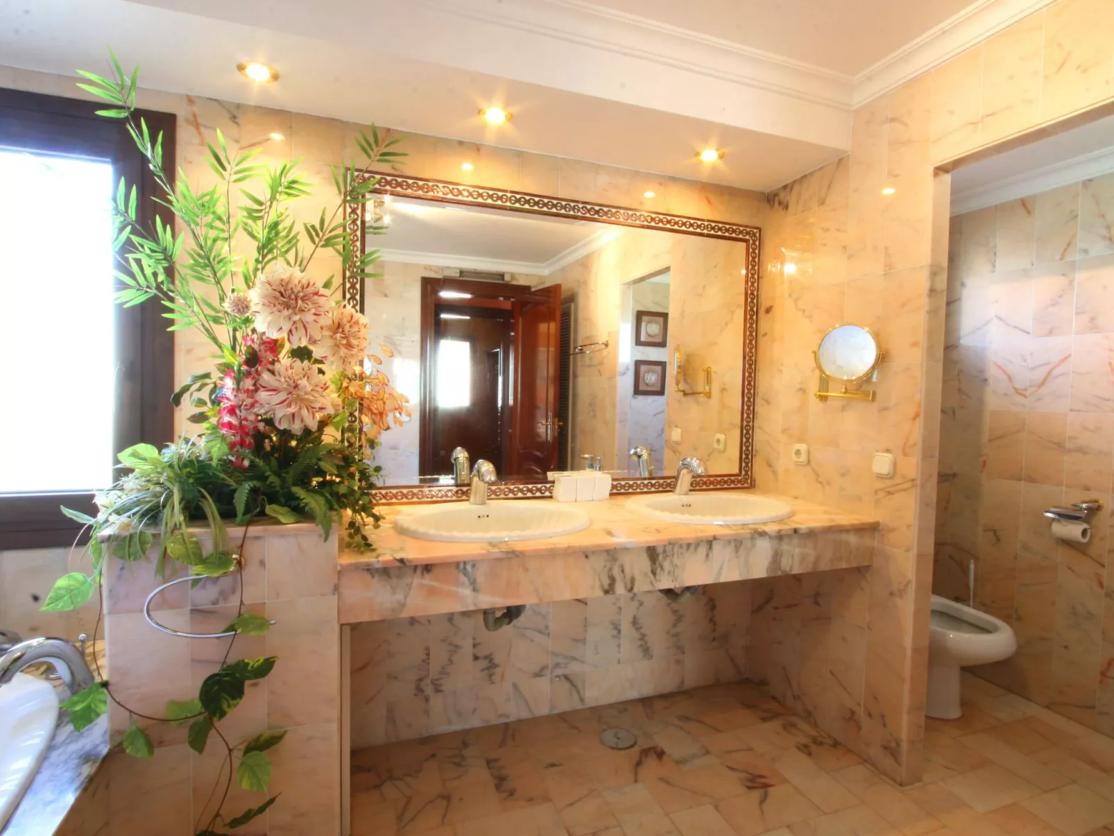 In der Nähe des Strandes, beheiztes Schwimmbad, Spielraum, Spielzimmer, etc - Image-tags.info