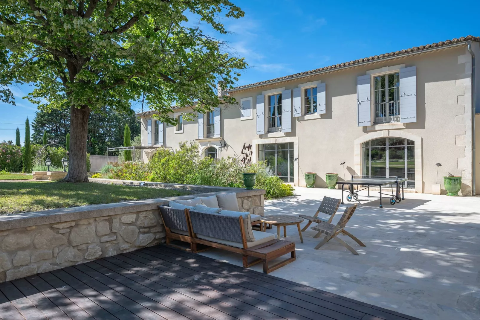 Mas prestigieux au coeur de Saint-Remy-de-Provence-Terrasbalkon