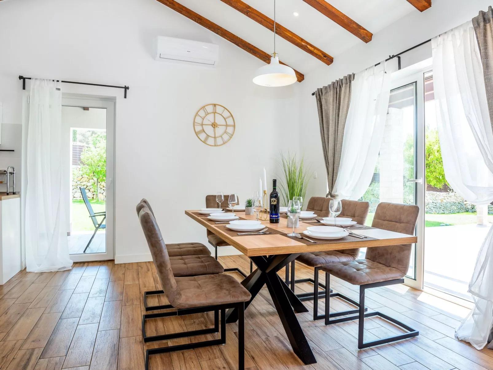 Villa Sunrise - Binnen