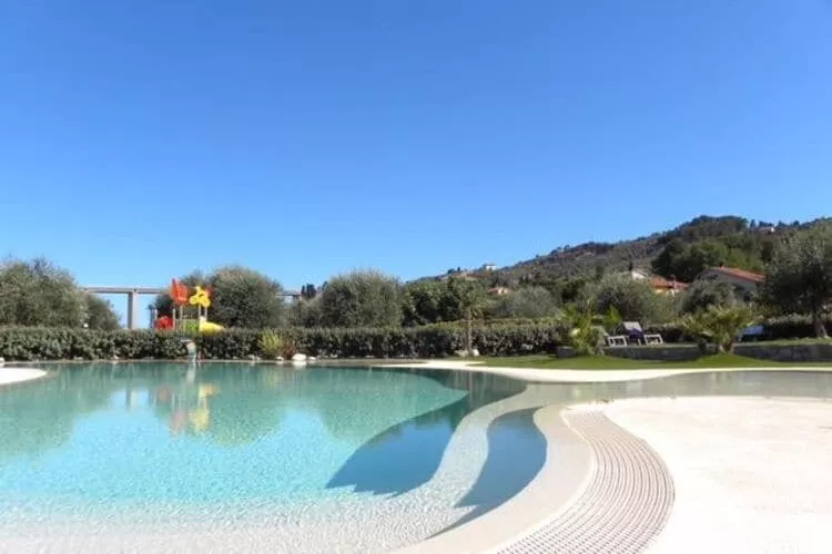 Residence Rebi Village in Imperia - Mobilehome 4 Pearl / MH4-Zwembad