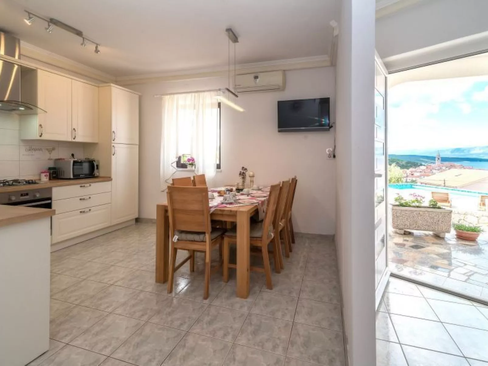 Luxuriöse Villa mit Pool und fantastischem Meerblick - Image-tags.info