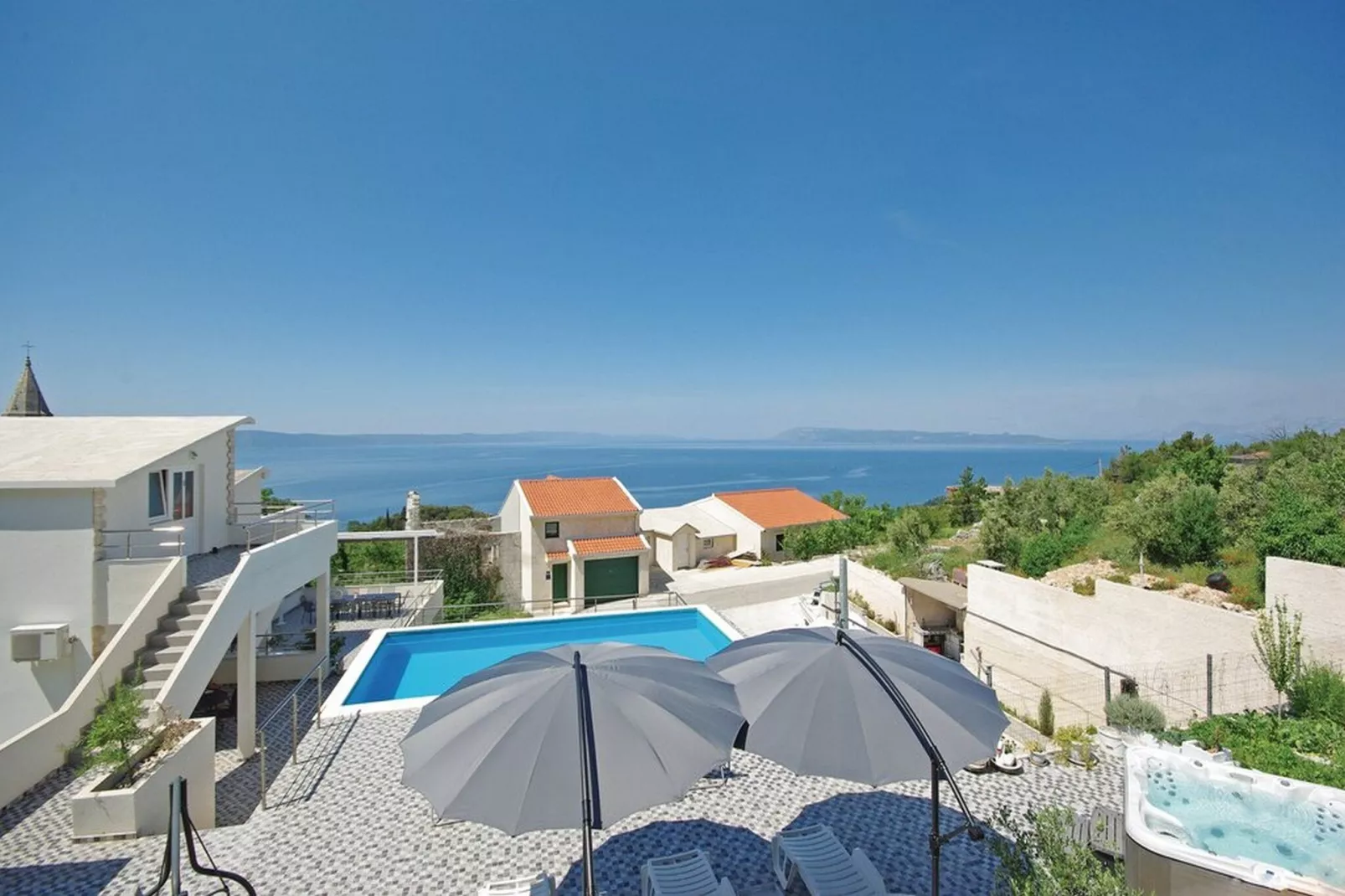 Villa Blanka - Six Bedroom Villa with Swimming Pool and Sea View-Buitenlucht