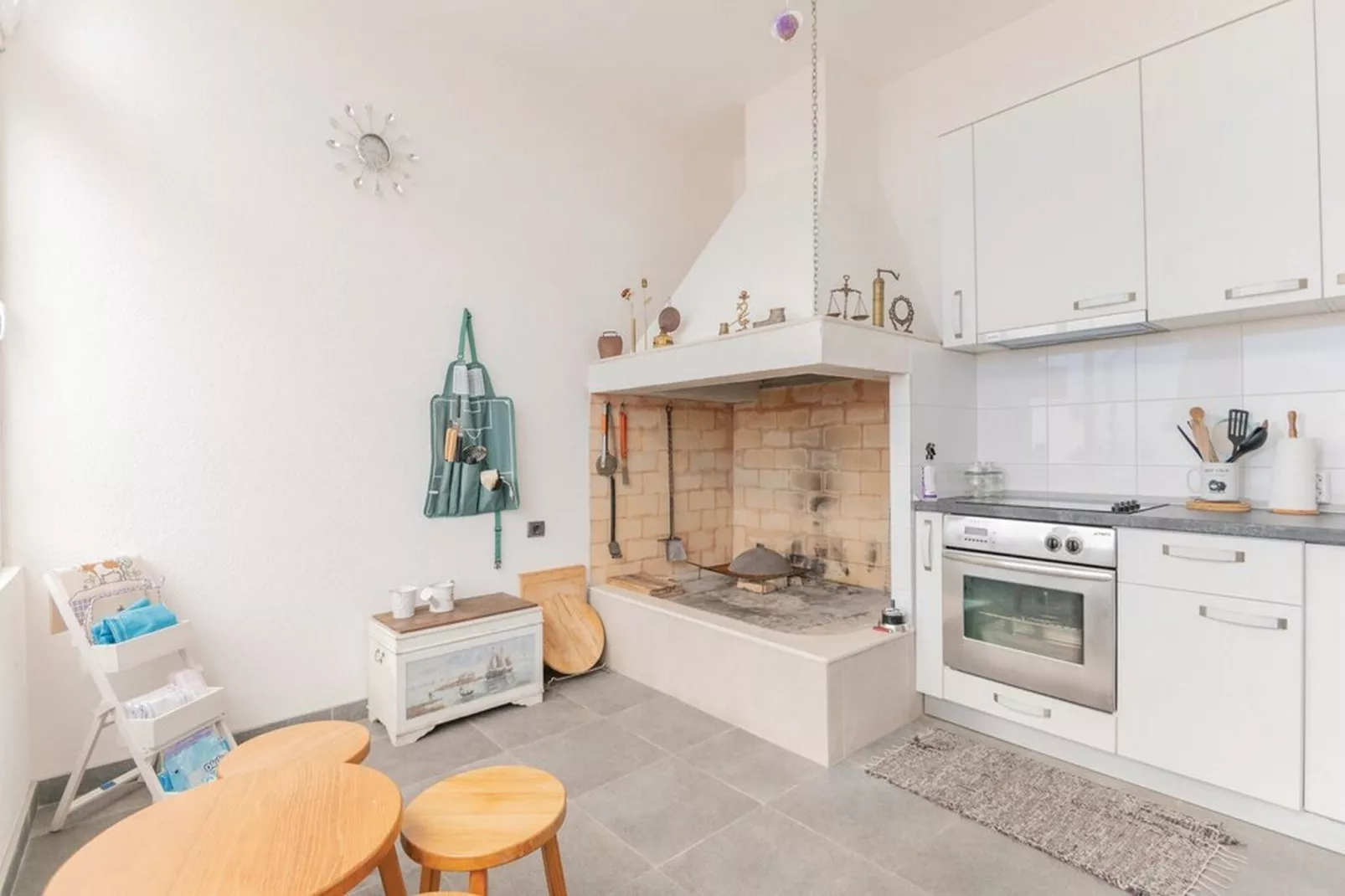 Villa Blanka - Six Bedroom Villa with Swimming Pool and Sea View-Binnen