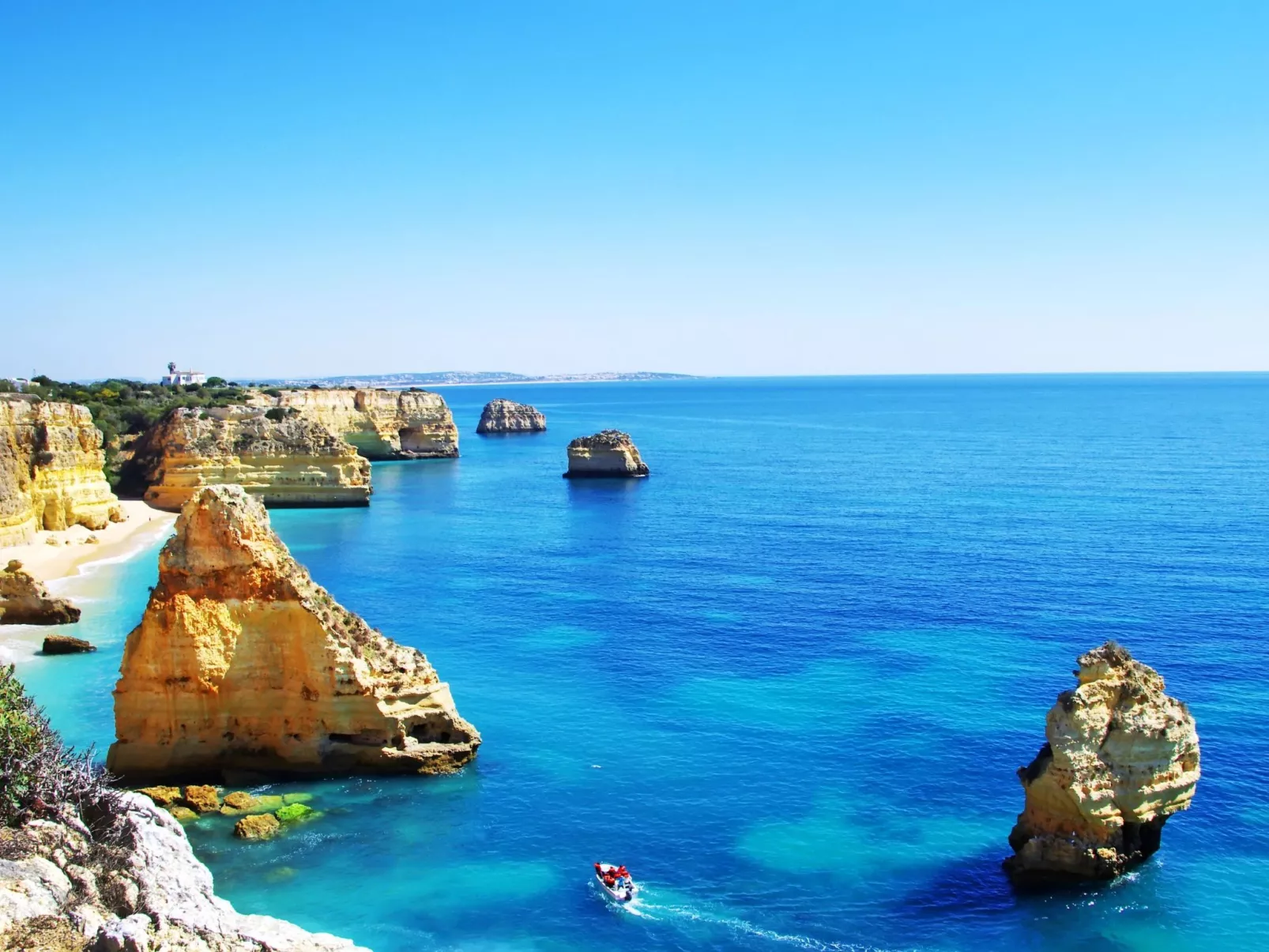 "Elena 2" mit Blick auf das Wasser - Image-tags.info