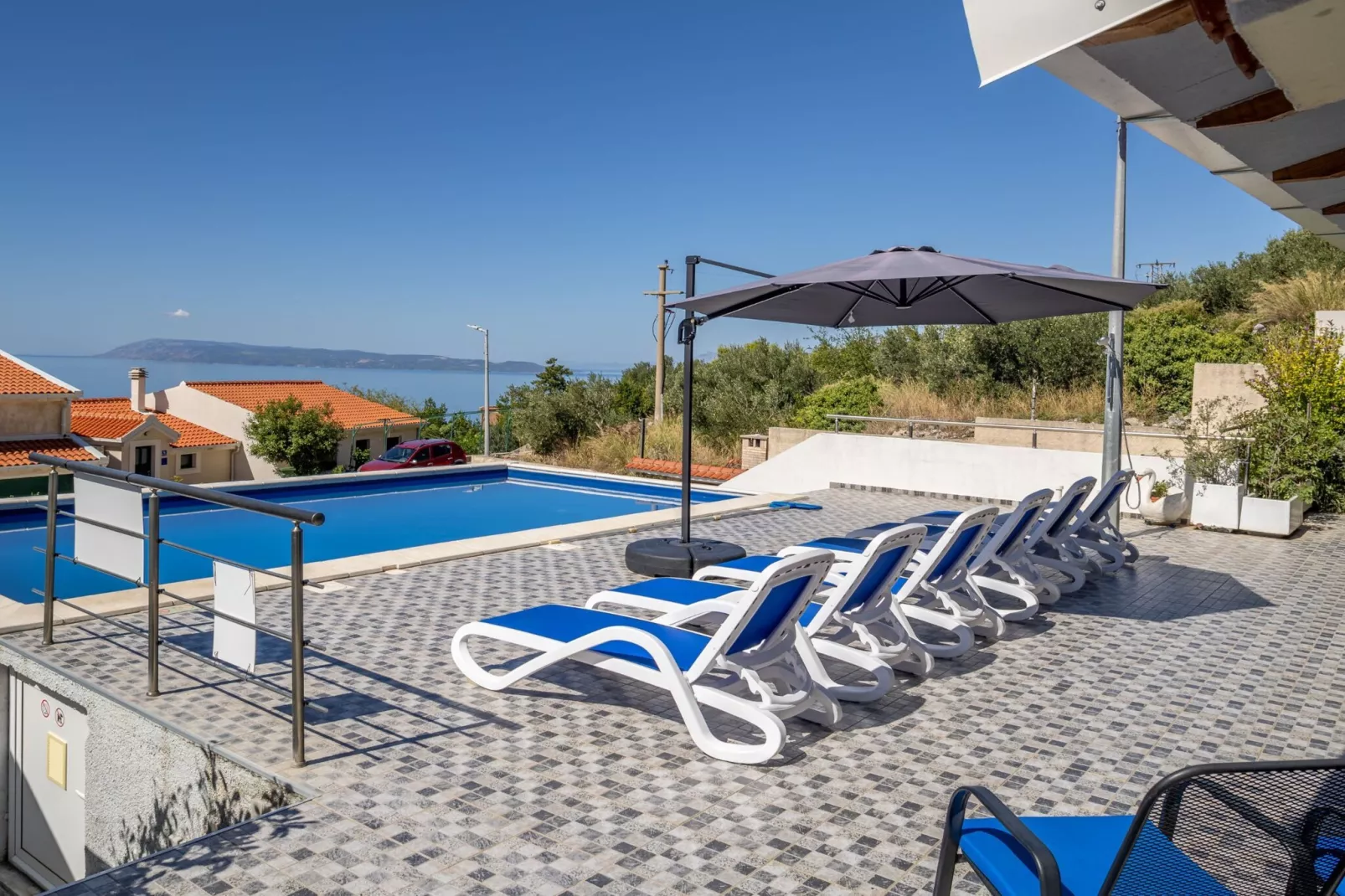 Villa Blanka - Six Bedroom Villa with Swimming Pool and Sea View-Zwembad