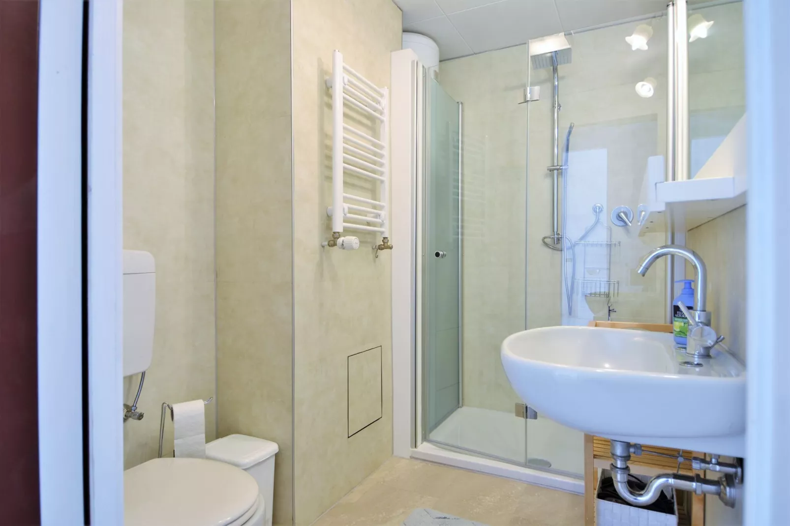 VC02/8 - Villa Castiglioni-Badkamer
