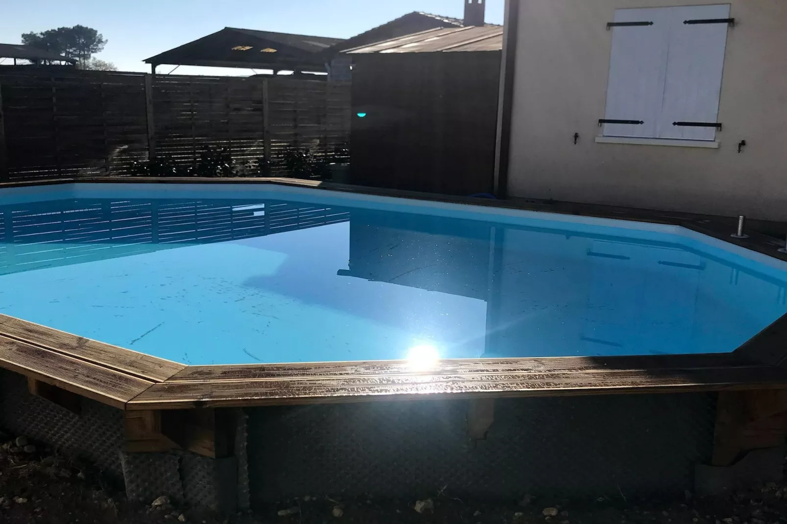 Chambre zen chez l'habitant avec piscine-Zwembad