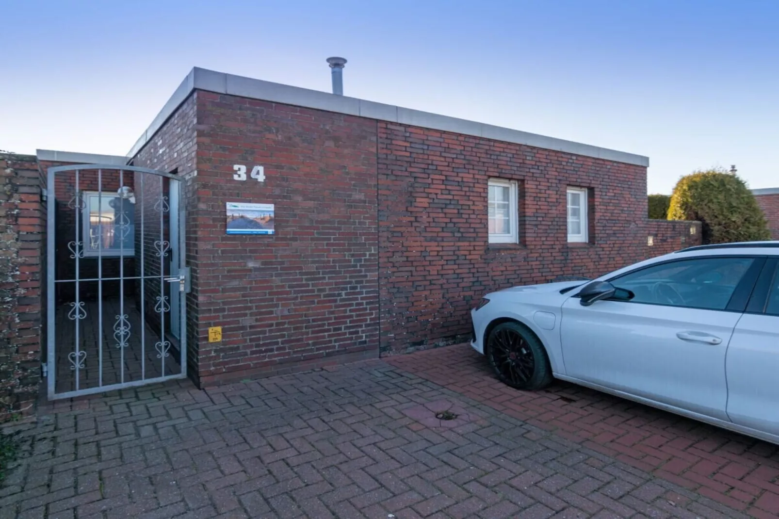 426561 - Buitenkant zomer