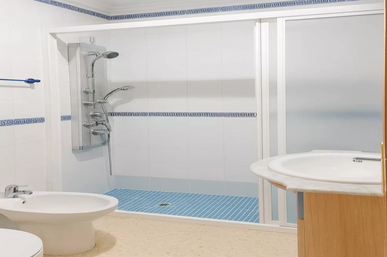 Chani 699360706 1-Badkamer