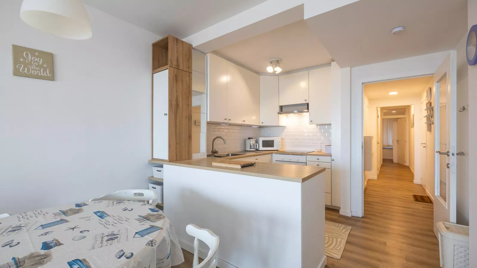 Castellamare - 0103-Woonkamer