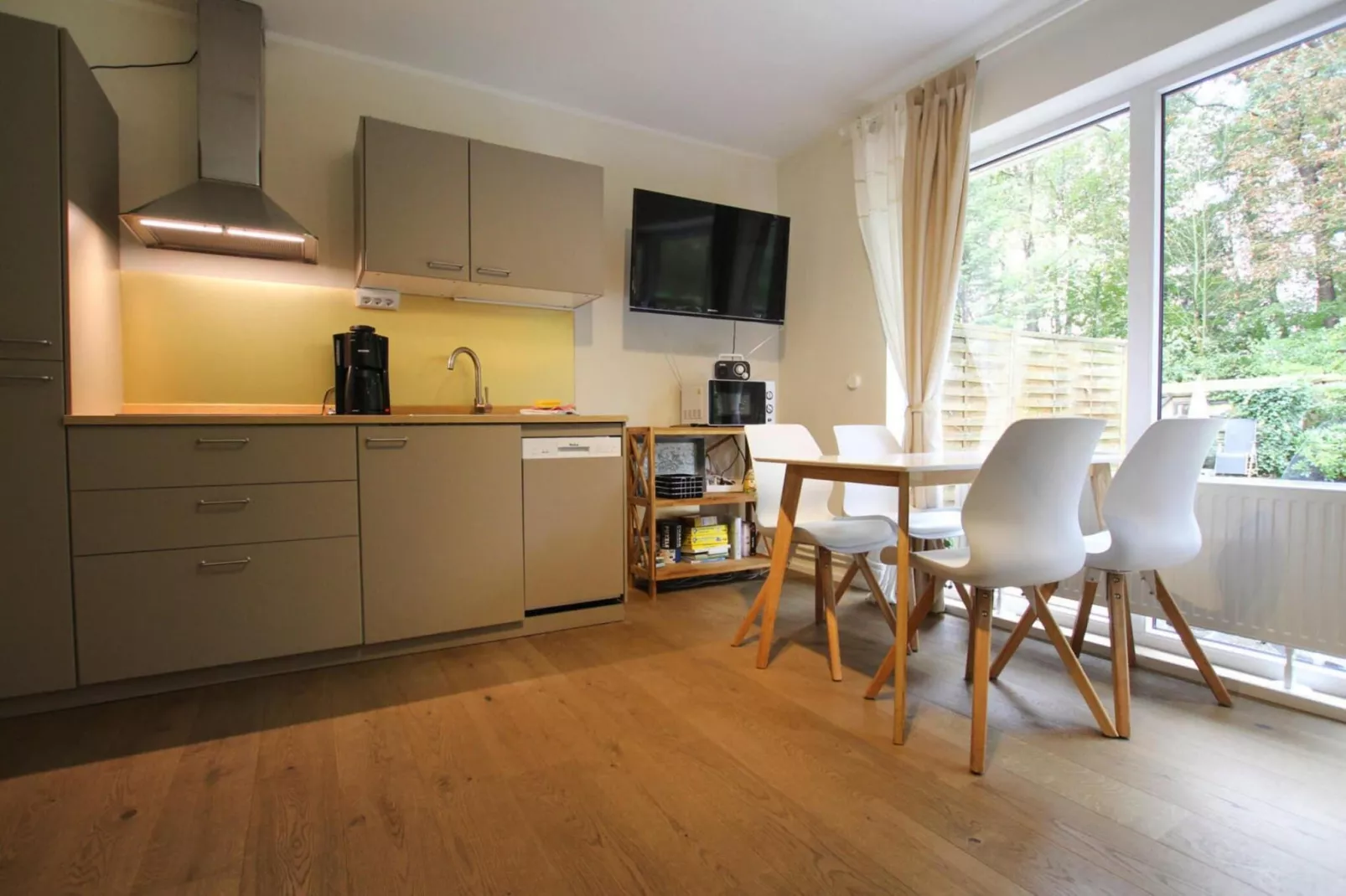 Ferienwohnung Frida-Eetkamer