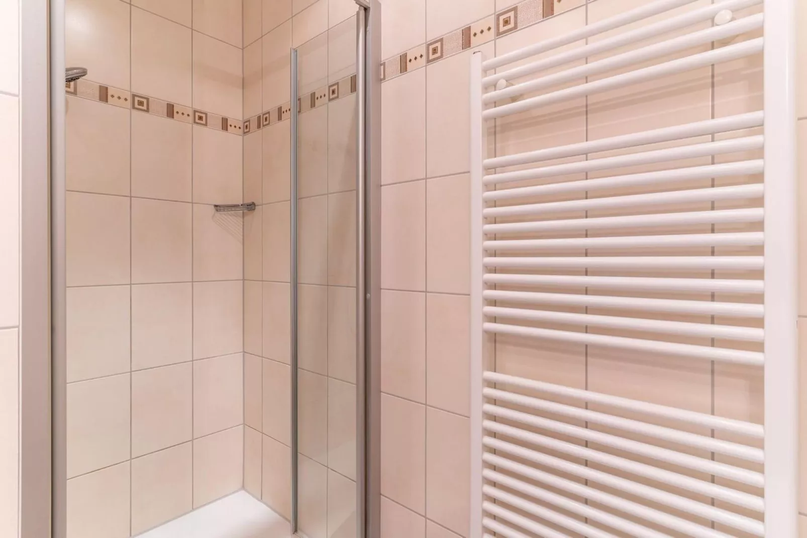 Am Ankerplatz 33-Badkamer