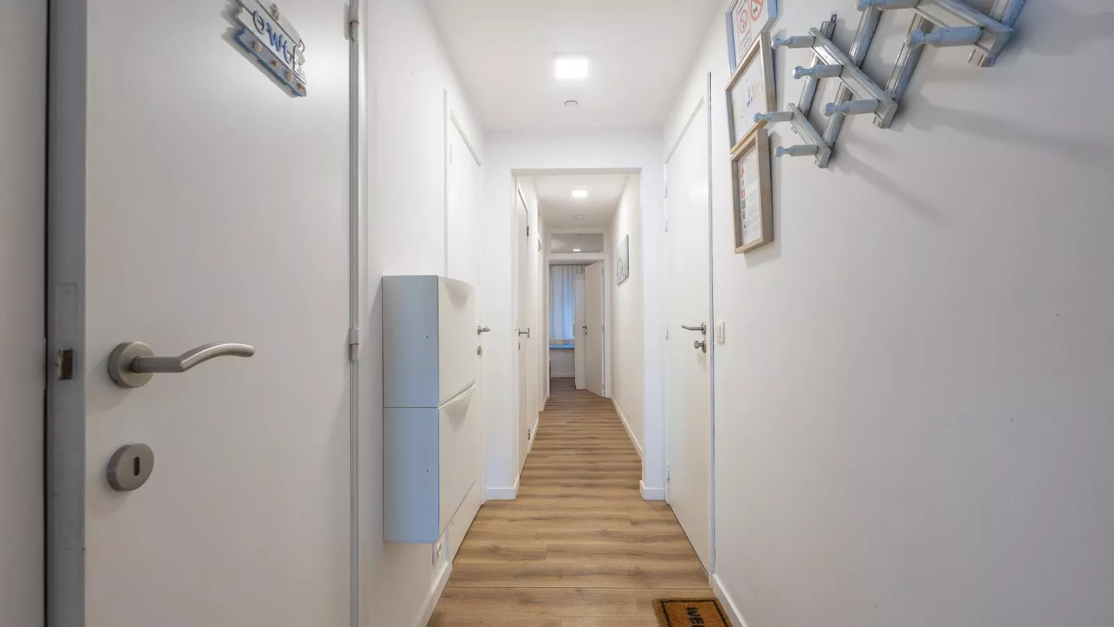 Castellamare - 0103-Binnen