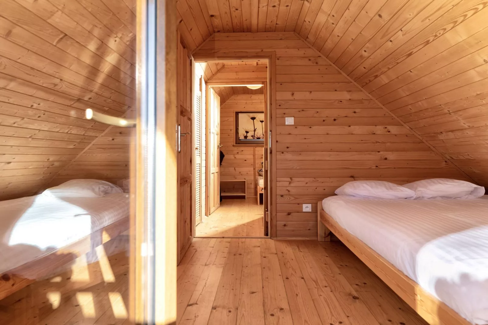 Domki STANDARD Sarbinowo - Slaapkamer