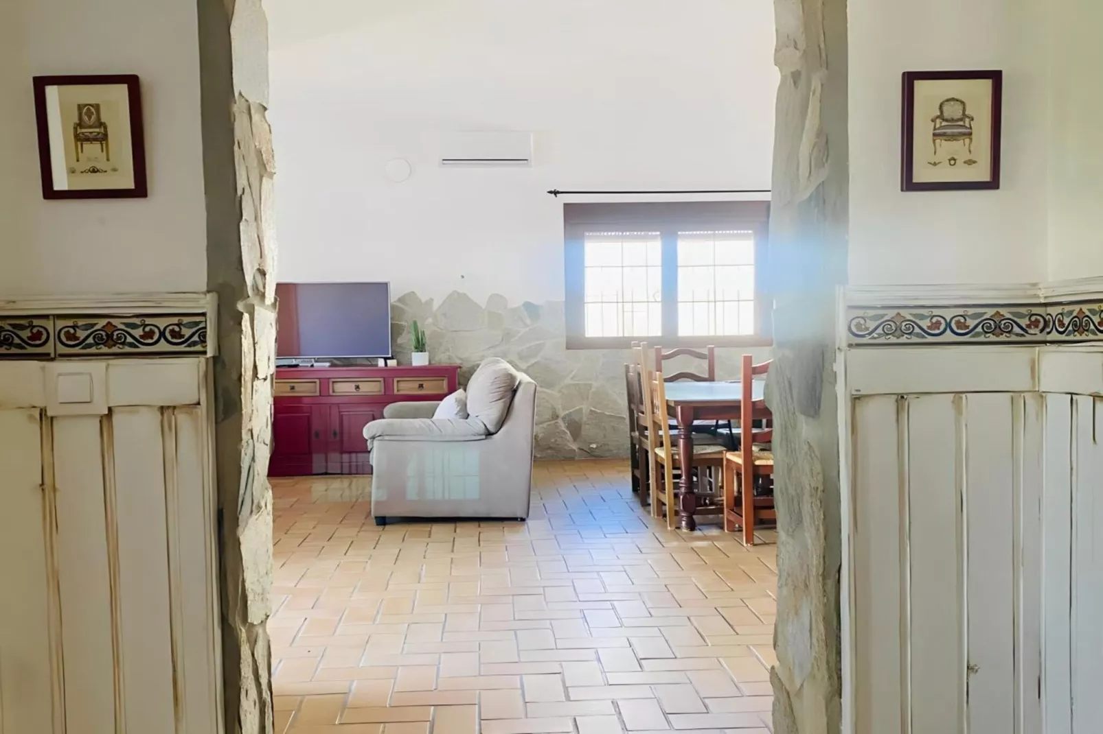 4682-+34618736920-Woonkamer