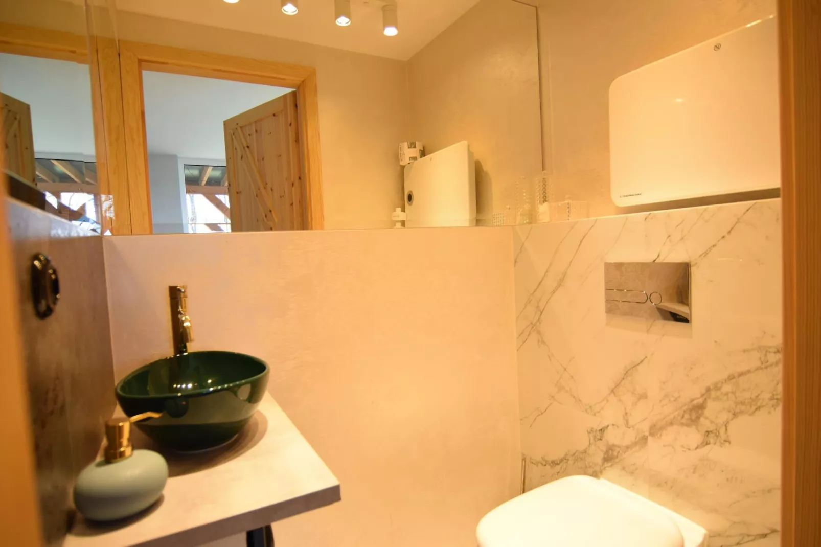 Dom wakacyjny w Starych Czaplach z dużą sauną-Badkamer