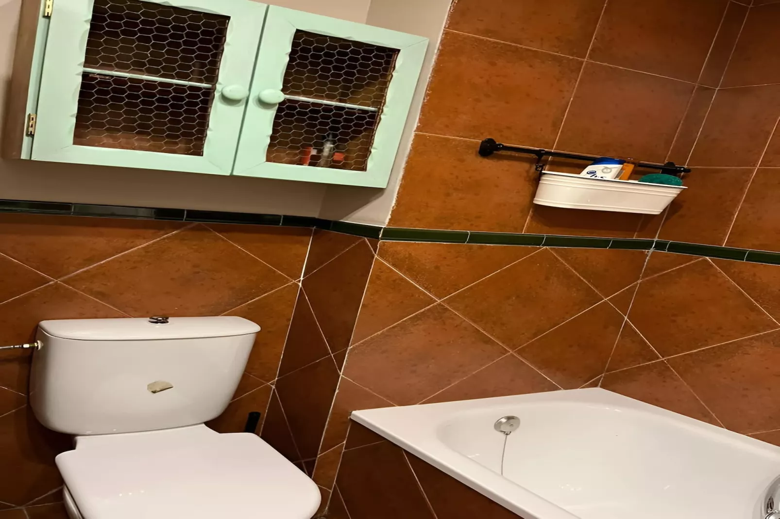 5026 -+34647934242-Badkamer