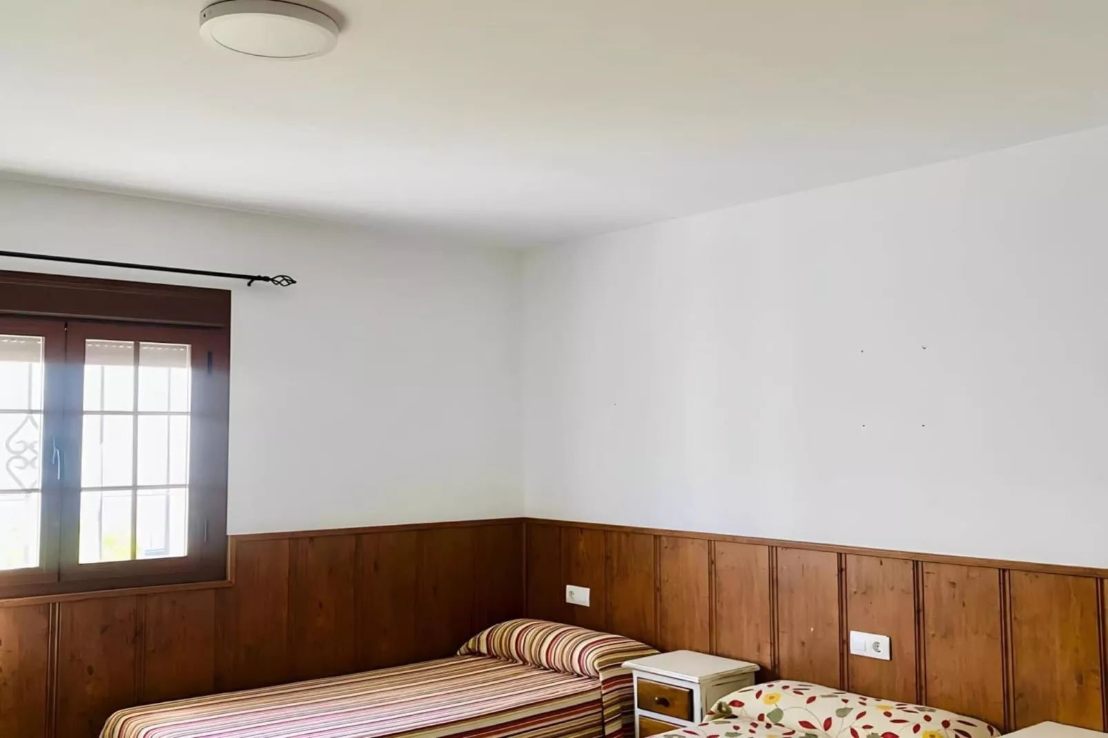 4682-+34618736920-Slaapkamer