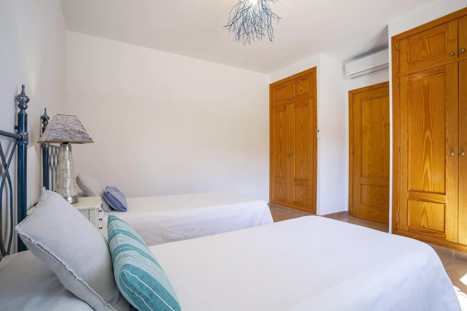 SES SAVINES - Slaapkamer