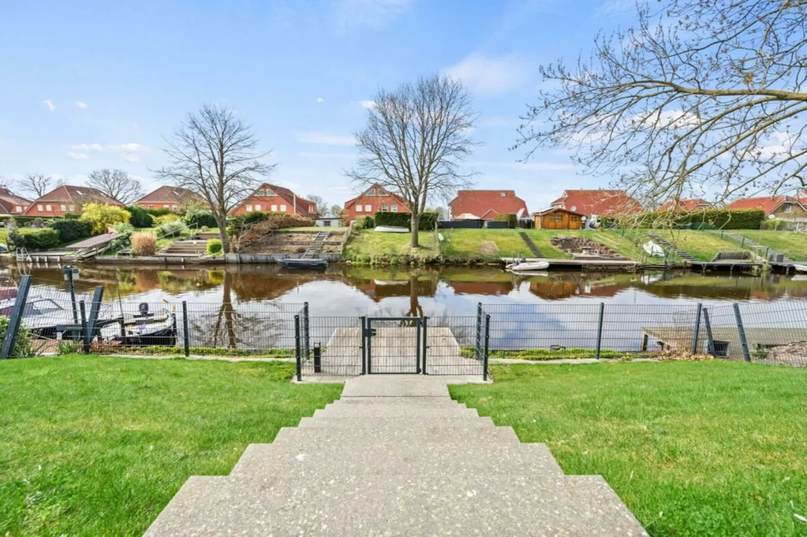 603351-Uitzicht zomer