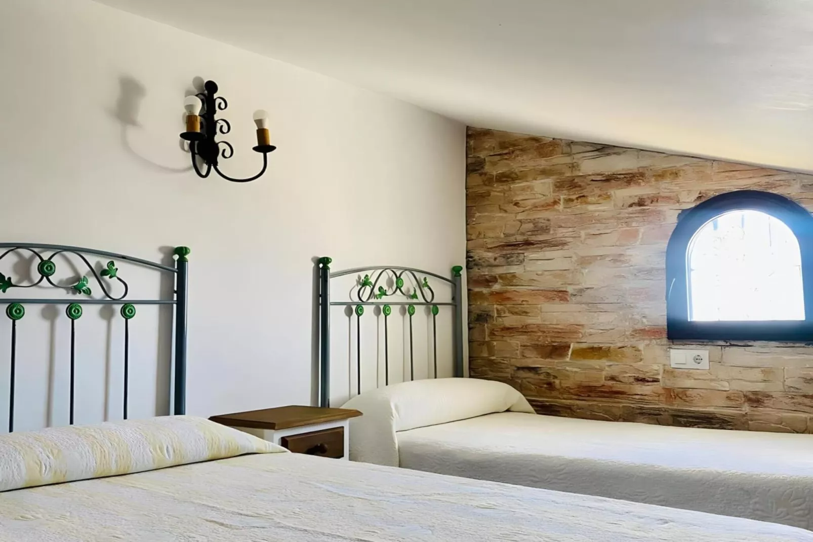 4682-+34618736920-Slaapkamer