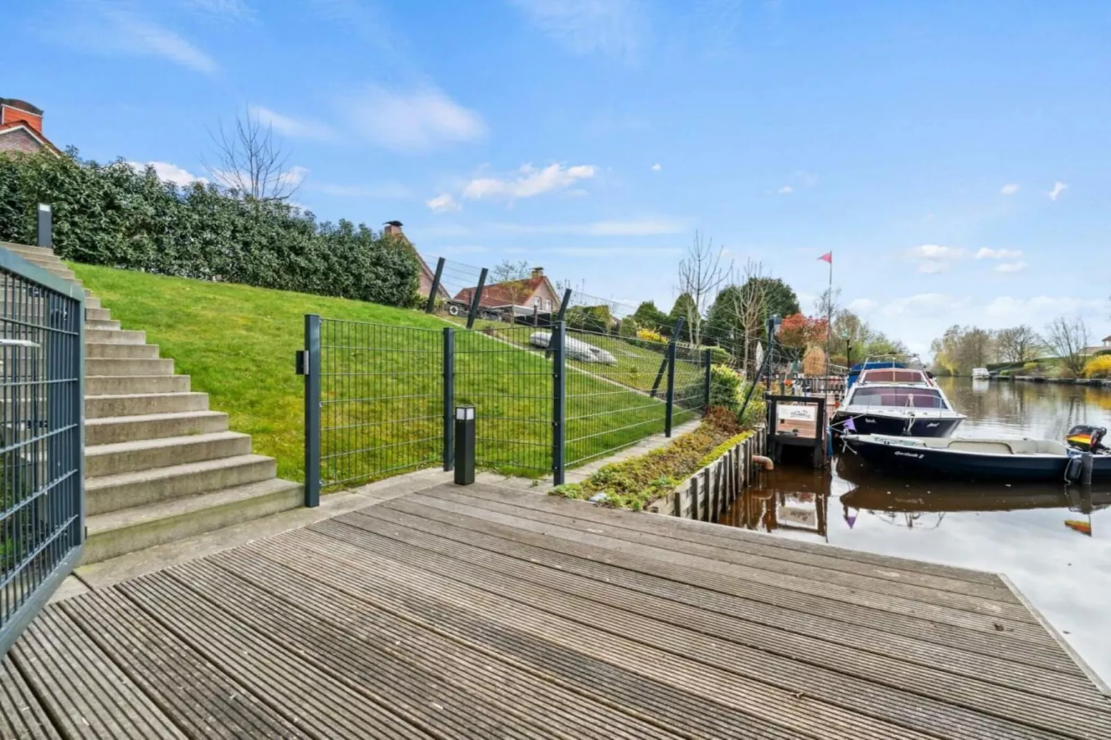 603351-Uitzicht zomer