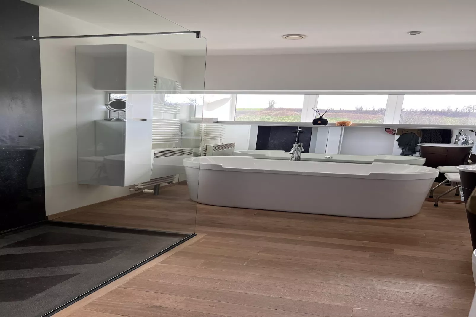 The Sweet Escape - Badkamer