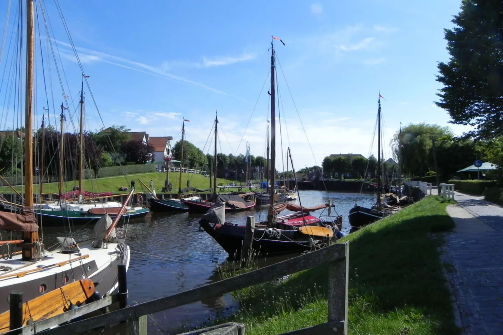 194300-Image-tags.water view