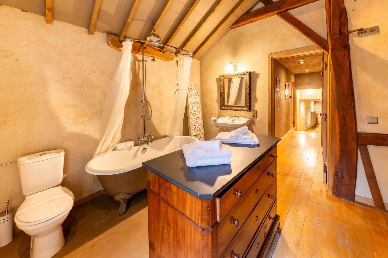 Le Vieux Moulin-Badkamer