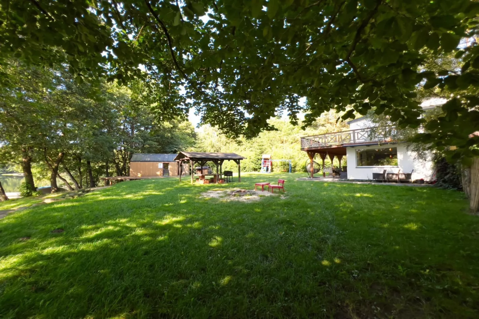 Dom wakacyjny w Starych Czaplach z dużą sauną-Tuinen zomer