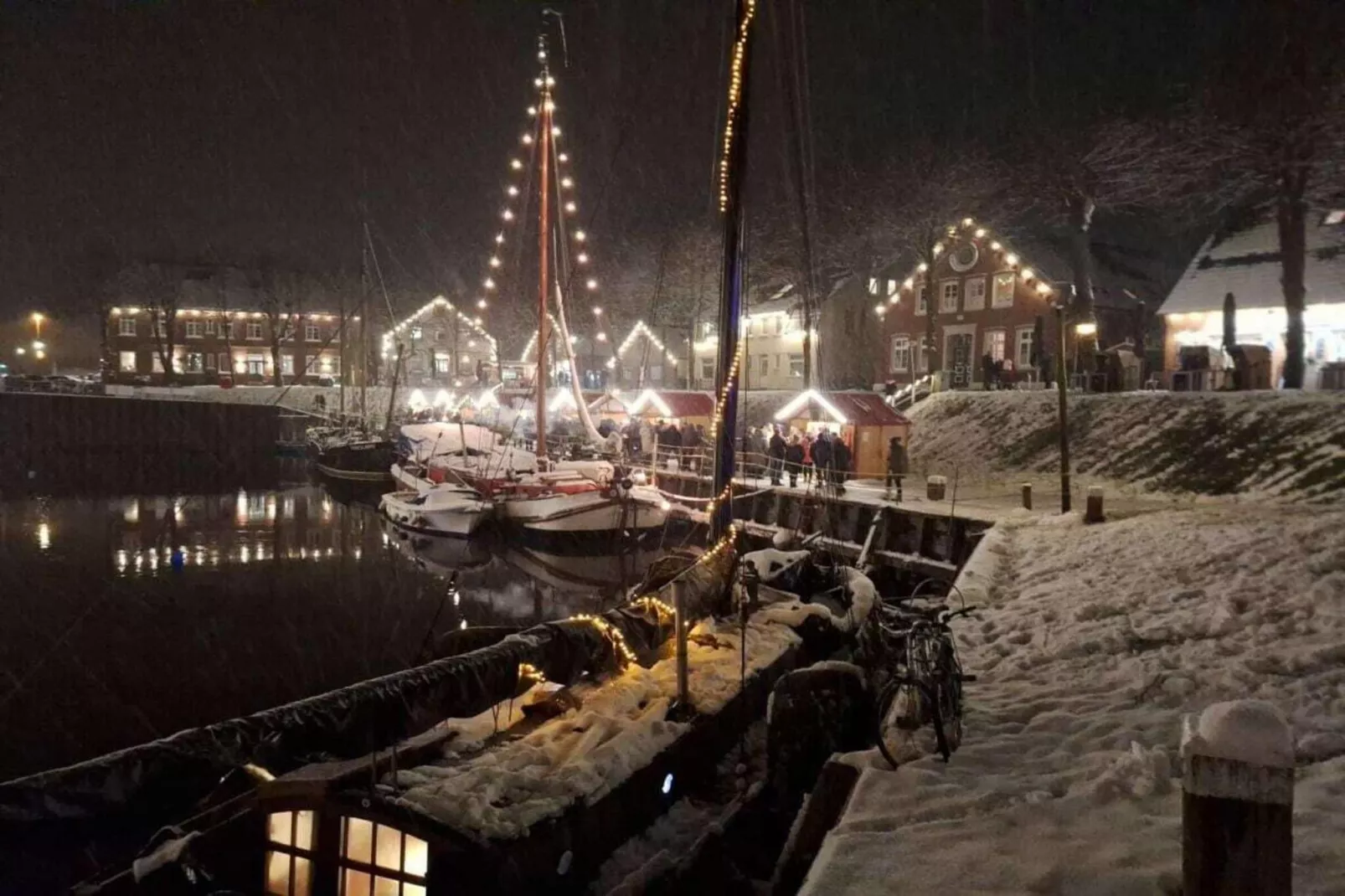 194300-Image-tags.water view