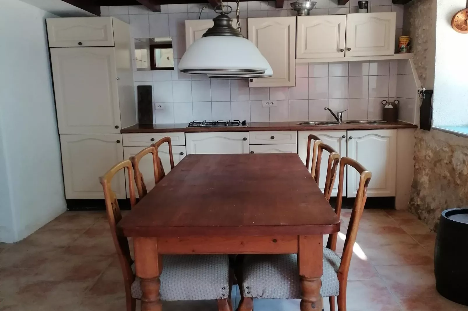 Maison de vacances Lusignac gastverblijf - Eetkamer