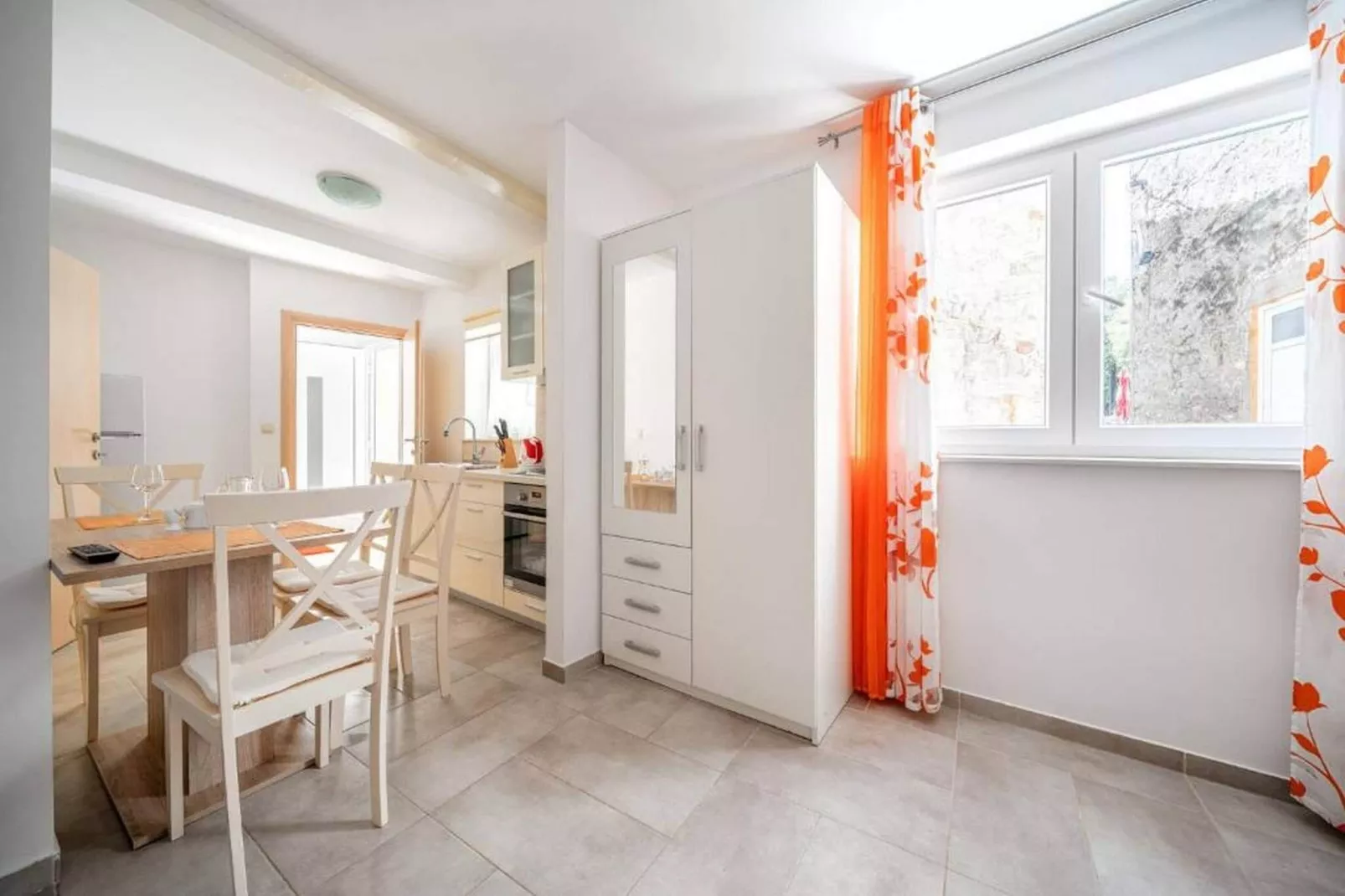 Apartments Matija - Studio apartment 1-Eetkamer