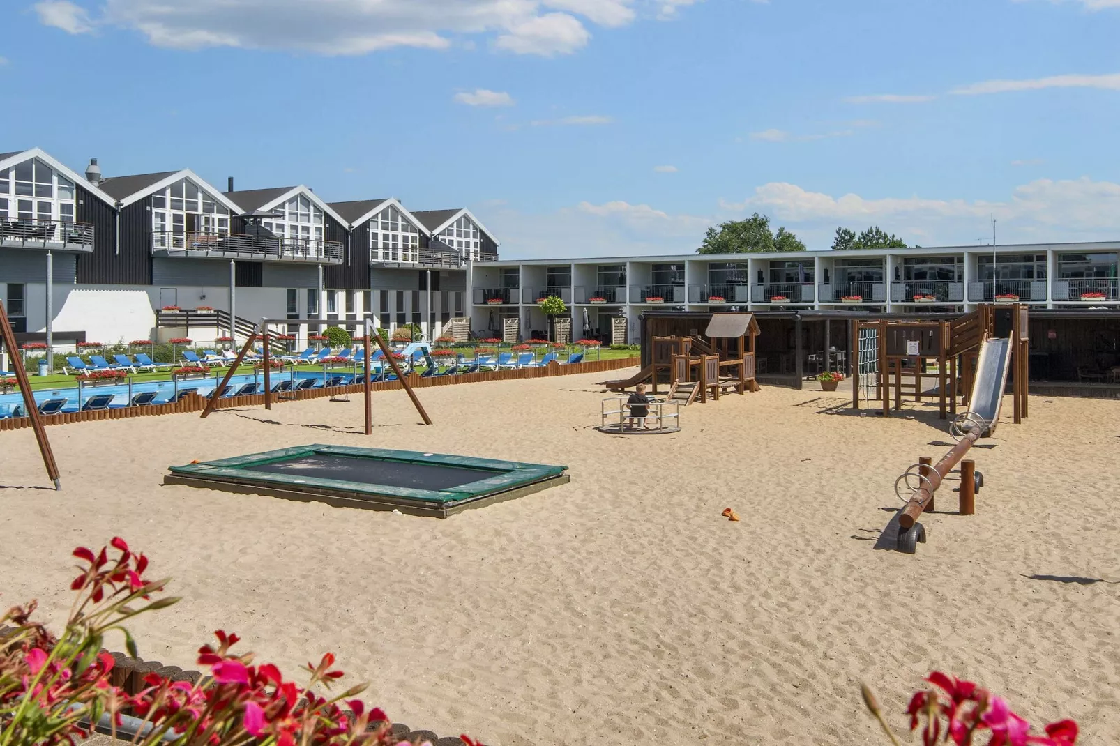 3 room,1 st floor,penthouse-Niet-getagd