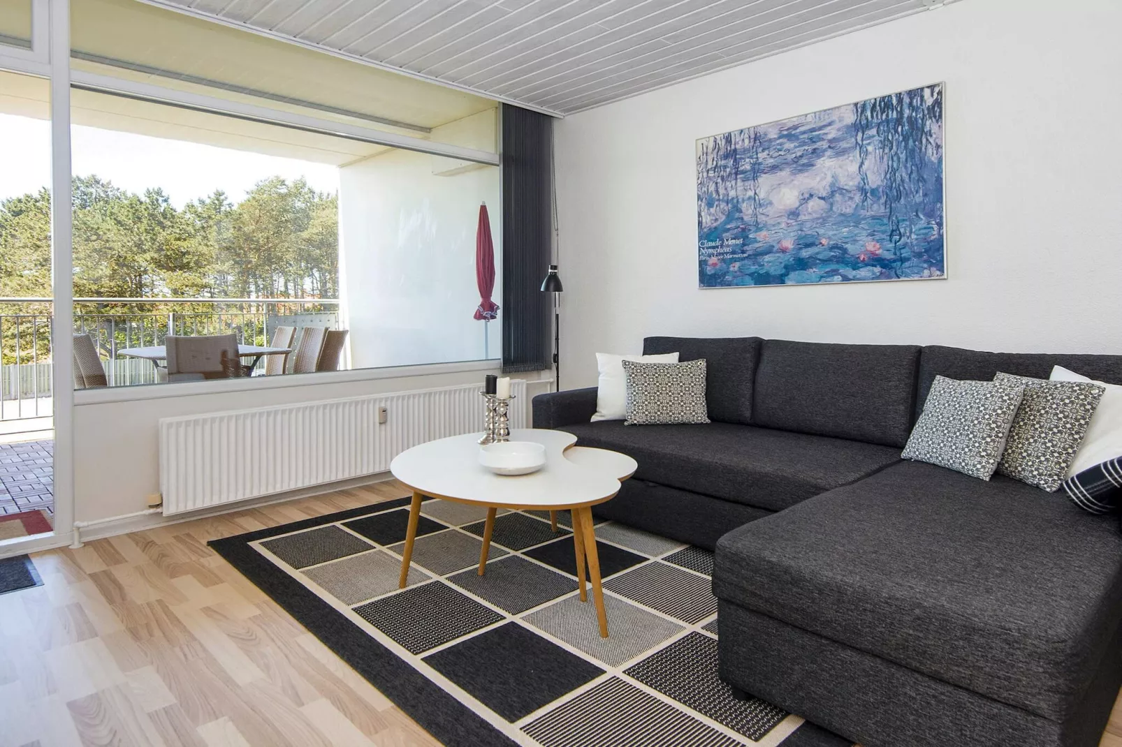 3 room,ground floor or 1.,Premium-Binnen