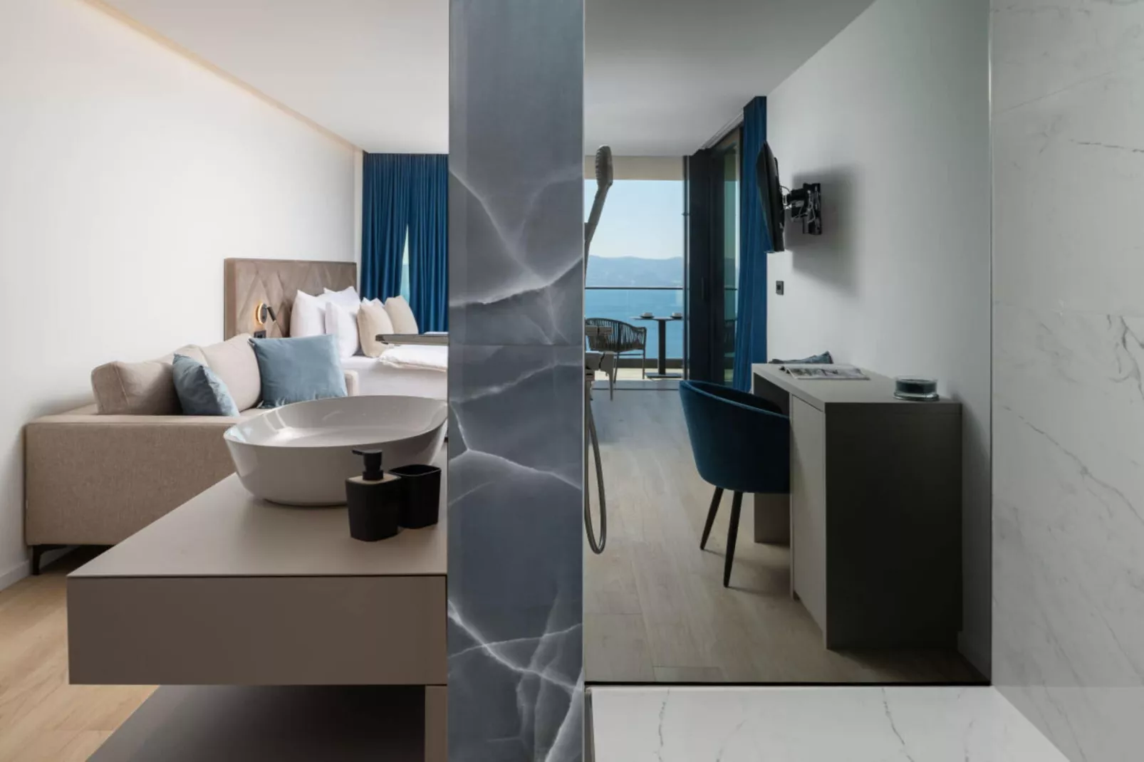 Luxury Villa Hedonia - Overloop