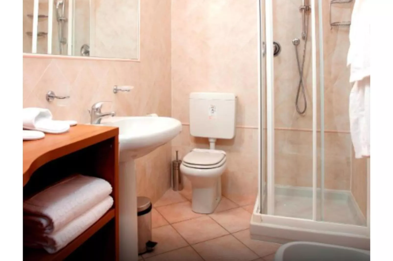 Residence Loano - TWO-ROOM APARTMENT 4 PAX BALCONY B4B - Badkamer