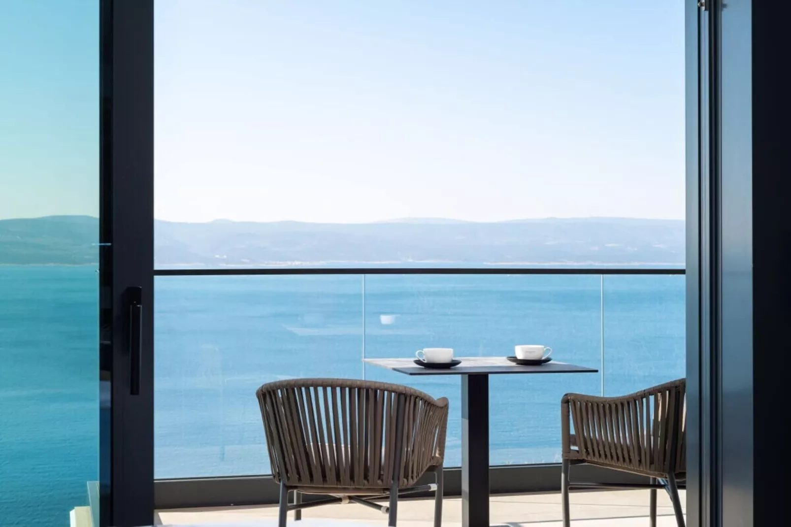 Luxury Villa Hedonia - Terrasbalkon