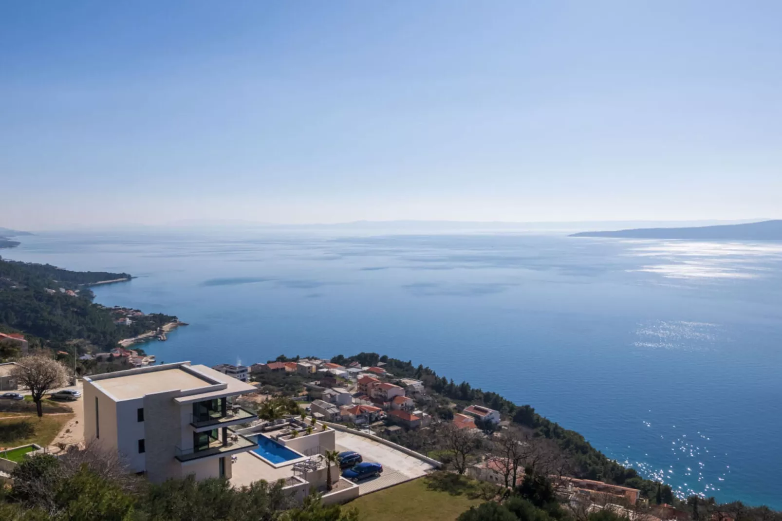 Luxury Villa Hedonia - Image-tags.water view