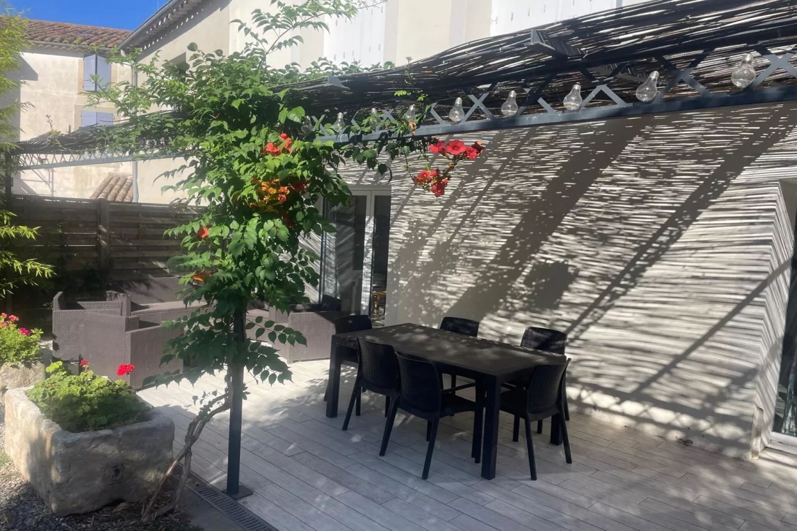 Villa Vignes et Bambous-Buitenkant zomer