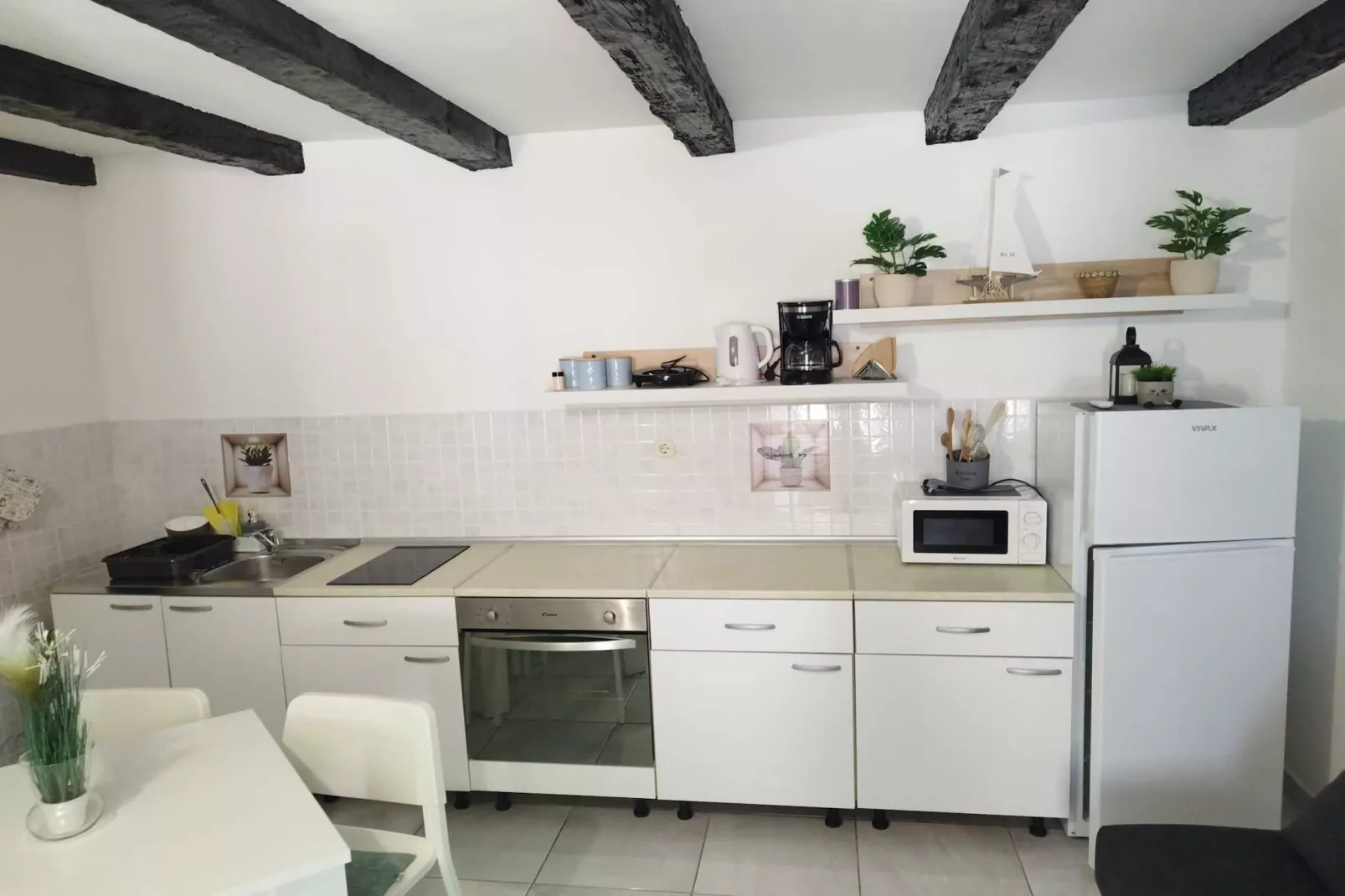 Two Bedroom Apartment Leo Povile - Keuken