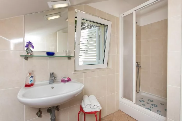 Apartments Tramonto - Studio Apartment with Balcony and Sea View - Badkamer