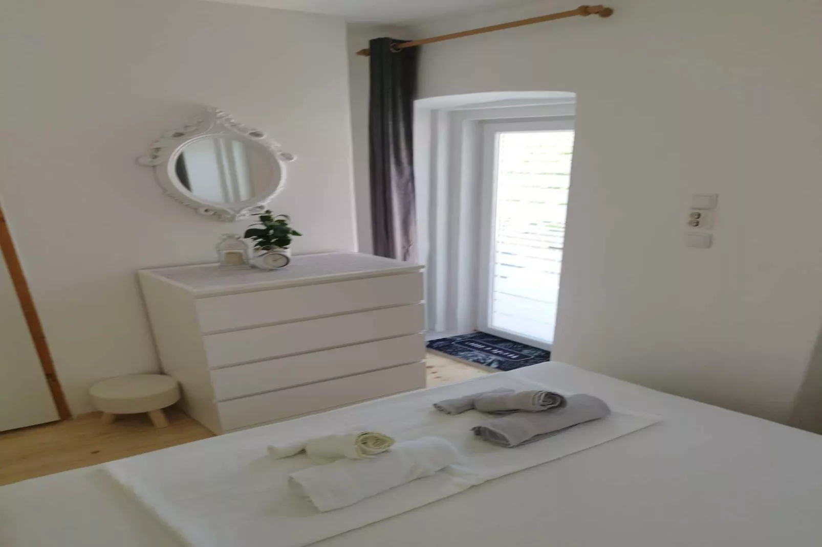 Two Bedroom Apartment Leo Povile - Slaapkamer