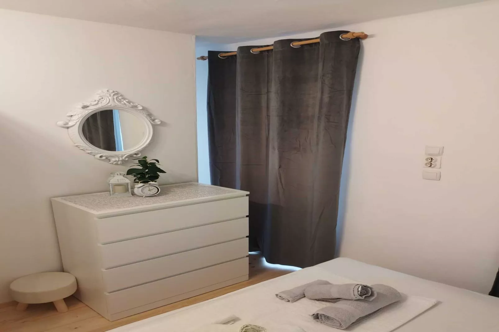 Two Bedroom Apartment Leo Povile - Slaapkamer