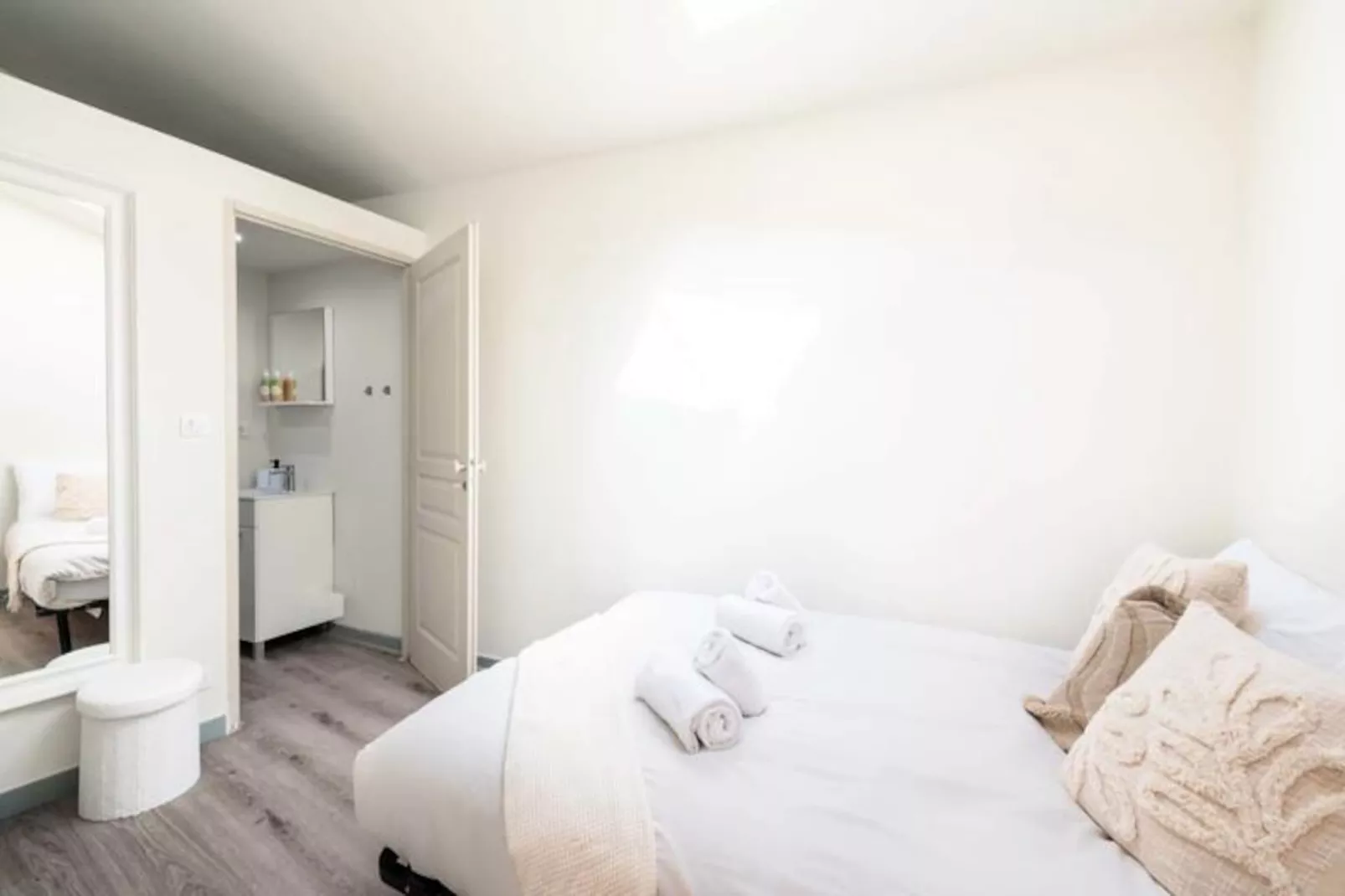 Résidence Villa 140m&sup2; Piscine - Proche Cannes-Niet-getagd